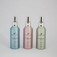 Afbeelding laden in Galerijviewer, Frenky Lewis Car & Pillow Spray – Sandalwood, Jasmine & Vanilla 100ml