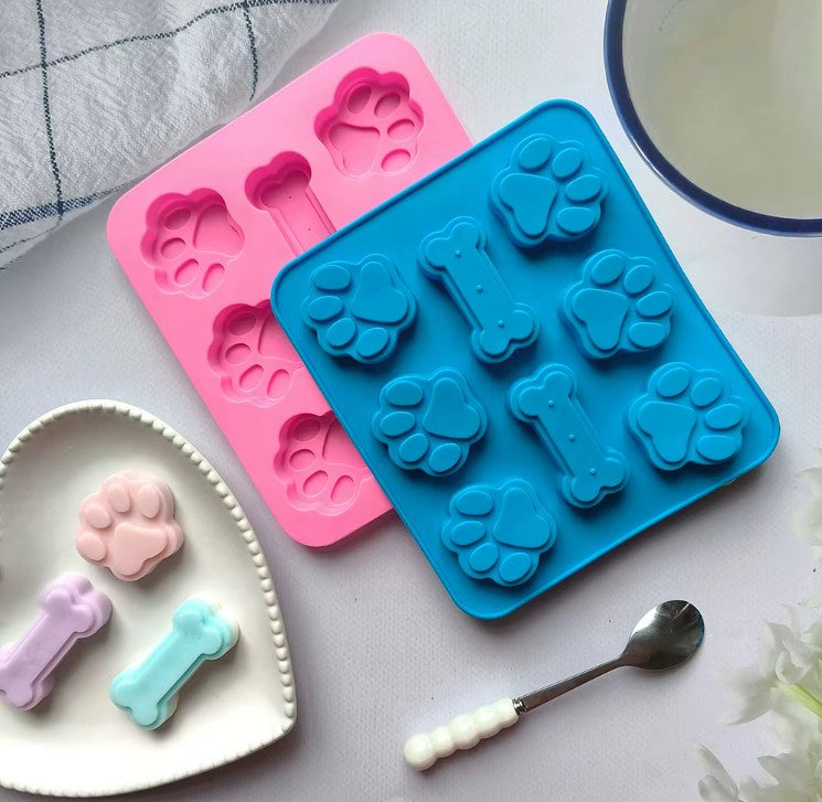 Moule en silicone patte et os de chien pour glaces, gelées, biscuits rose/bleu 17,5cmx15,5cm 1 pièce