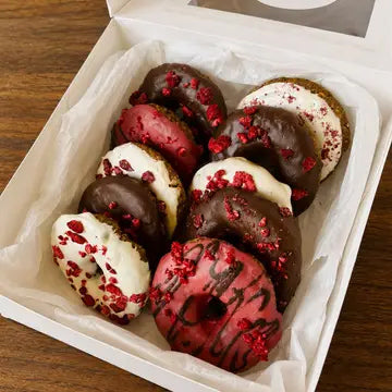 Lot de 10 donuts pour chiens Choco Berry