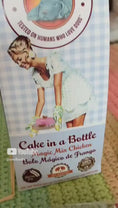 Video laden en afspelen in de galerijviewer, Cake in a bottle - Shrimp flavor - 320g
